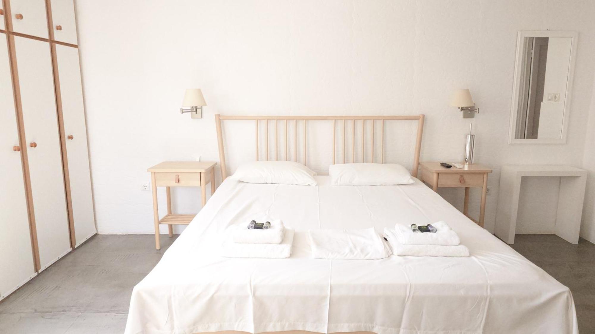Elena Apartments Ithaca Вати Екстериор снимка