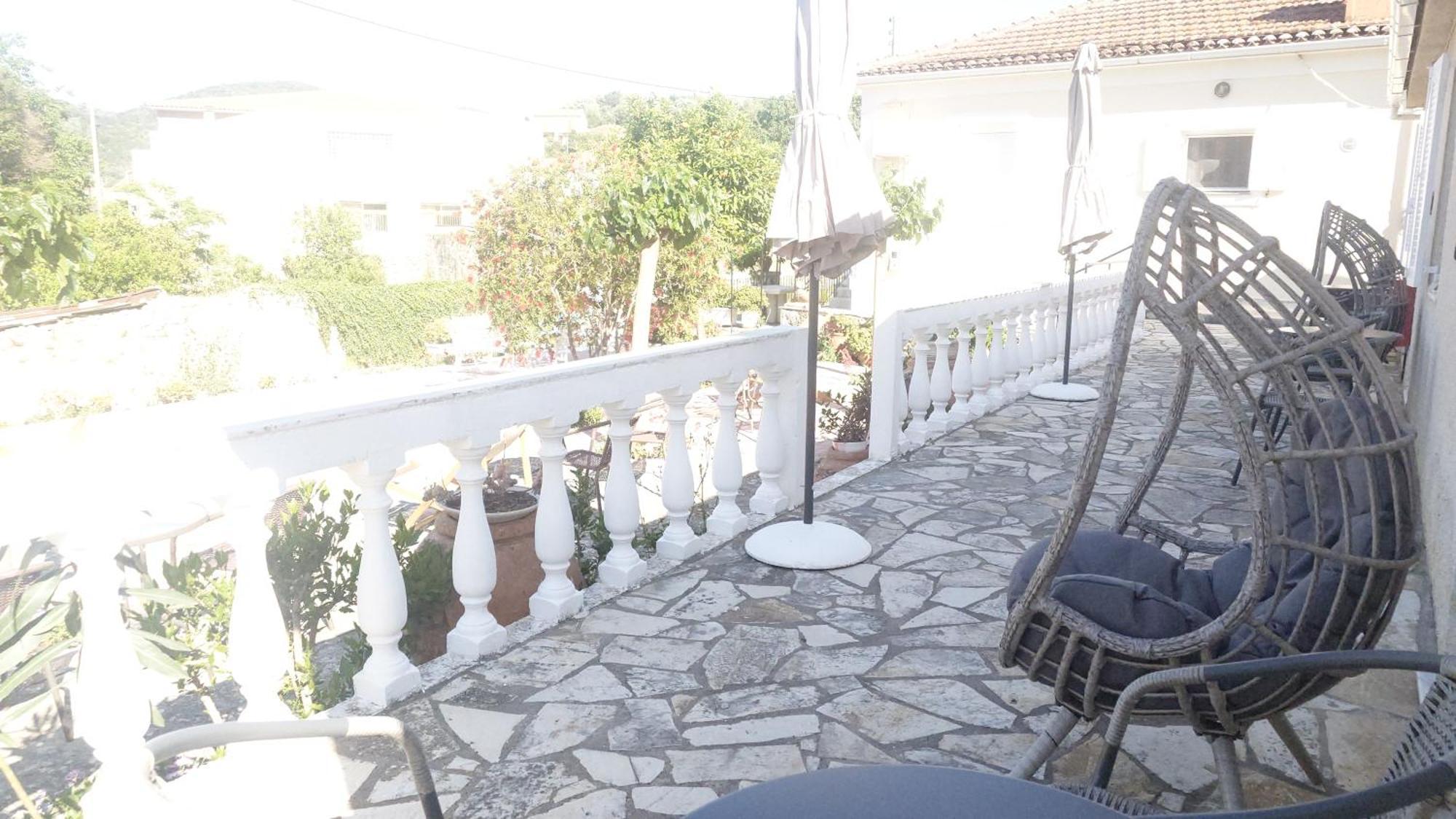 Elena Apartments Ithaca Вати Екстериор снимка